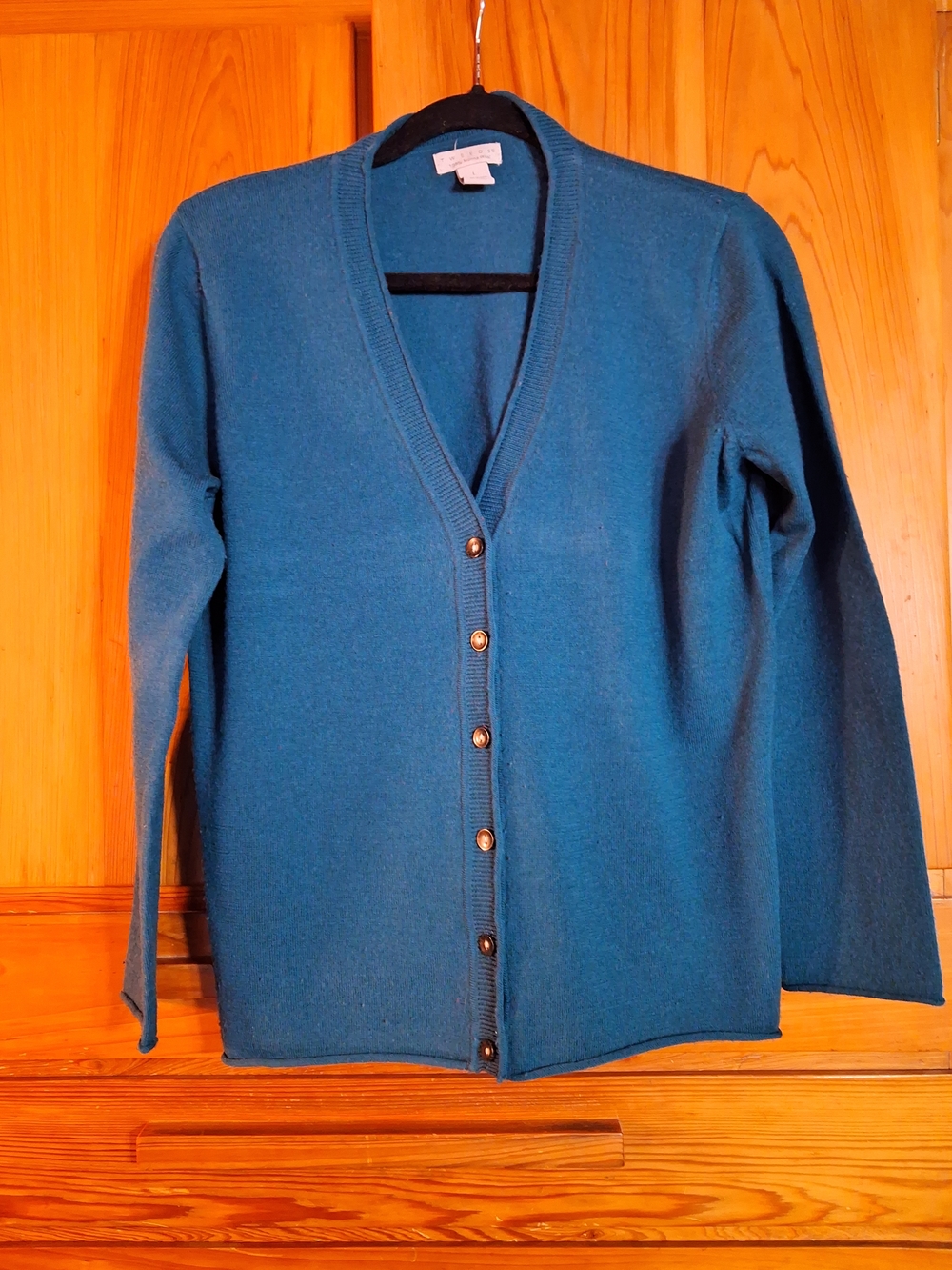 Tweeds Teal V-Neck Button Cardigan 100%merino Wool